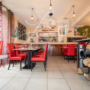 Restaurant + Appartement : Restaurant + Appartement