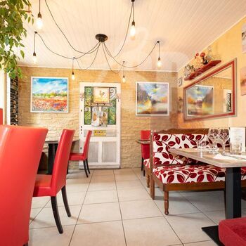 Restaurant + Appartement : Restaurant + Appartement