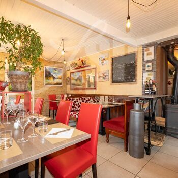 Restaurant + Appartement : Restaurant + Appartement