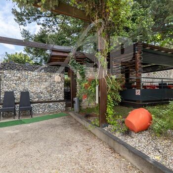 Restaurant + Appartement : Restaurant + Appartement