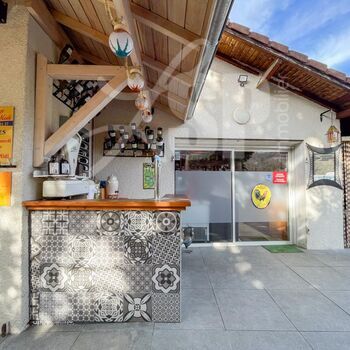 Restaurant + Appartement : Restaurant + Appartement