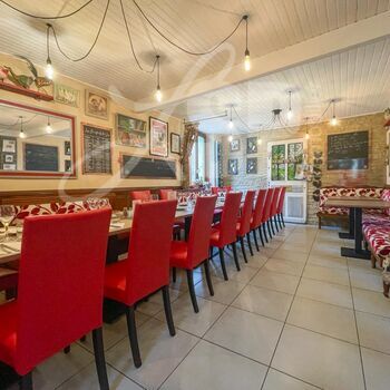 Restaurant + Appartement : Restaurant + Appartement