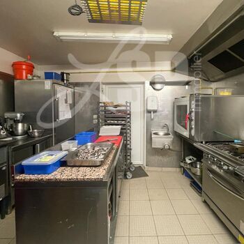 Restaurant + Appartement : Restaurant + Appartement