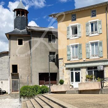 Maison de ville  à rénover + Dépendances + Terrain : Maison de ville  à rénover + Dépendances + Terrain