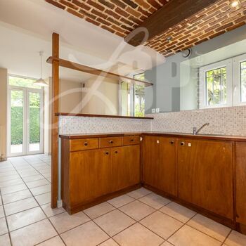 Maison T5 avec petite dépendance : Maison T5 avec petite dépendance