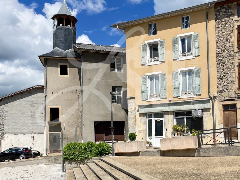 Maison à vendre<br>9 pi&egrave;ces