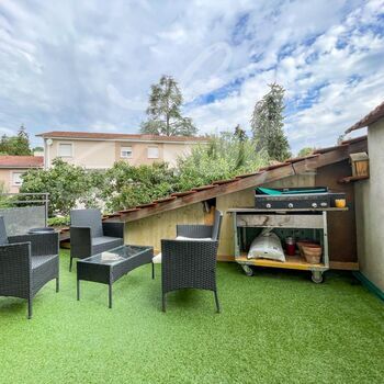 Appartement T2 - Terrasse centre ville : Appartement T2 - Terrasse centre ville